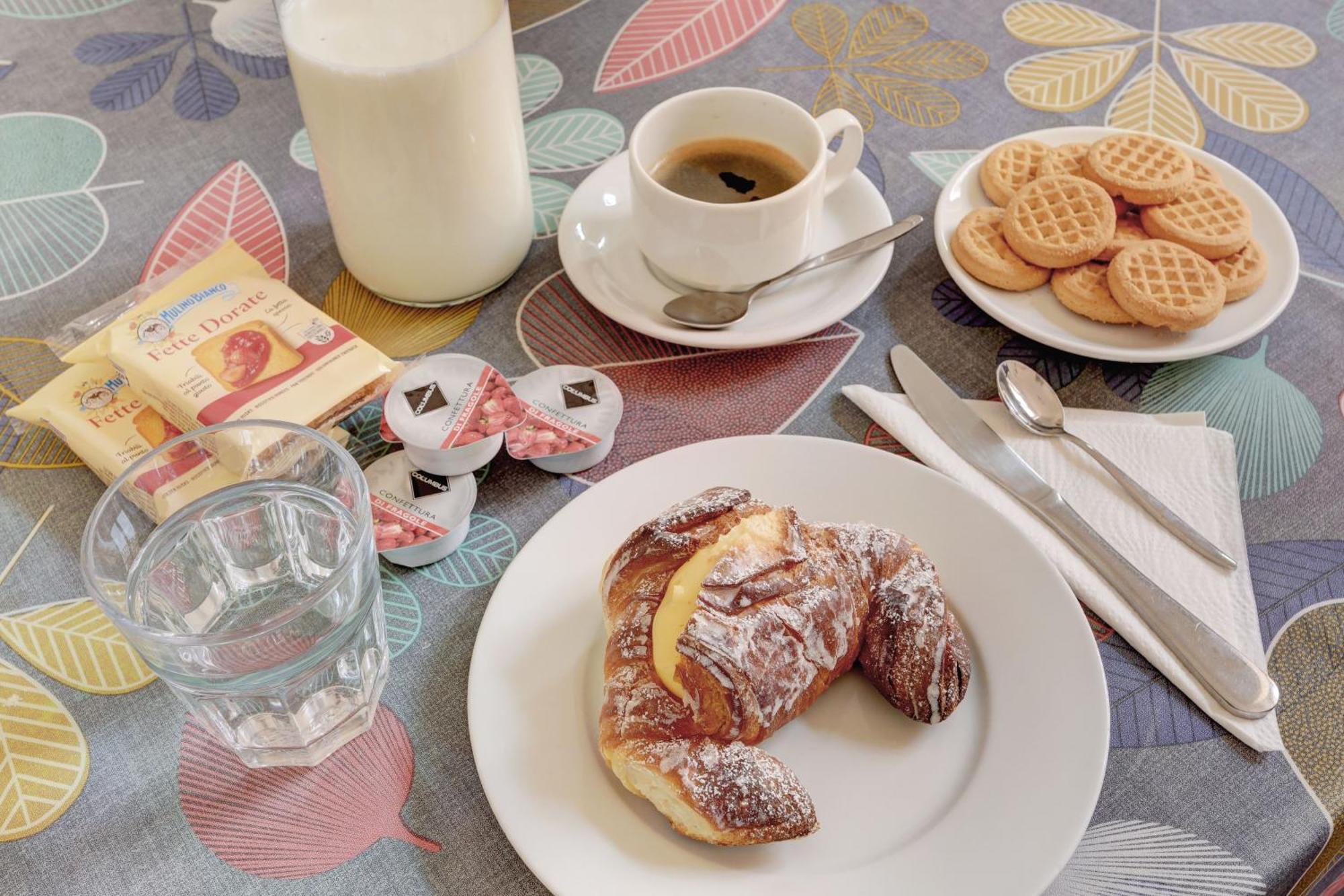 Holiday Sunny Roma B&B Εξωτερικό φωτογραφία